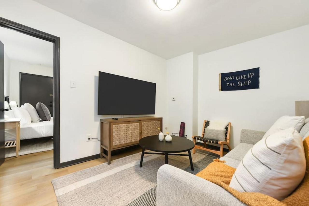 Hostwise Stays - Pet Friendly Butler St Apt, Ground Floor With Private Entrance Pittsburgh Exteriör bild